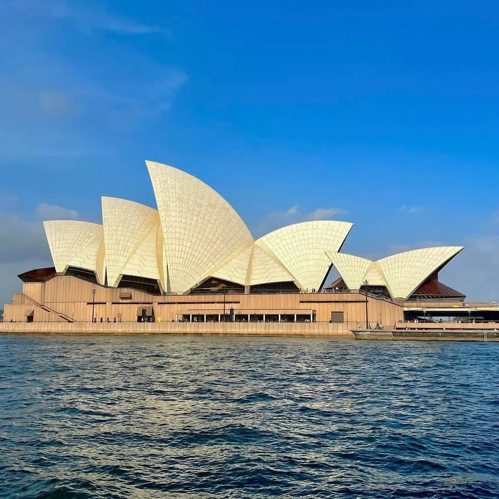 View from free ferry from Manly to Sydney Harbour, Australia